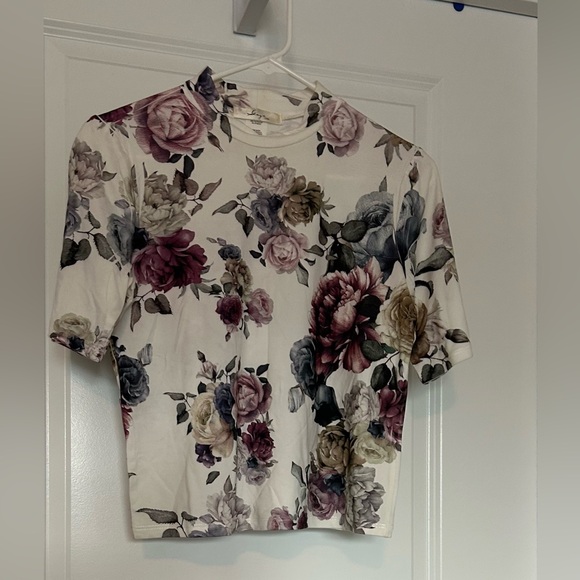 GAZE USA • Women’s Floral Short/Semi Crop Top • M • - Picture 3 of 6